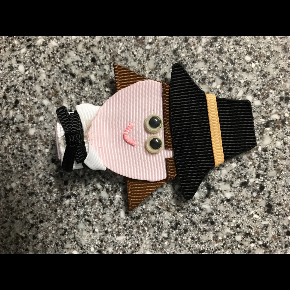 Pilgrim girls hair clip